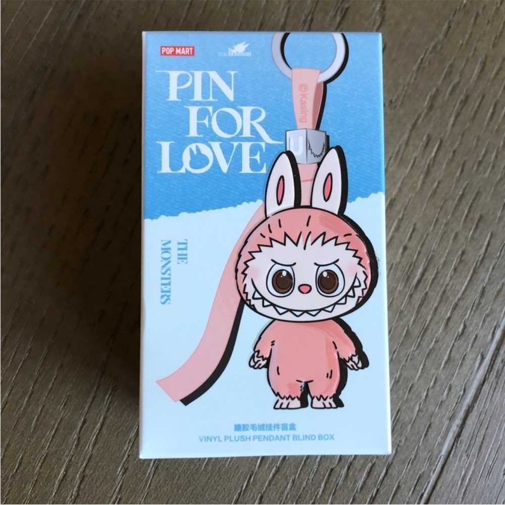 Pin For Love Letter Q Pop Mart AUTHENTIC Labubu The Monsters Plush Pendant NIB!